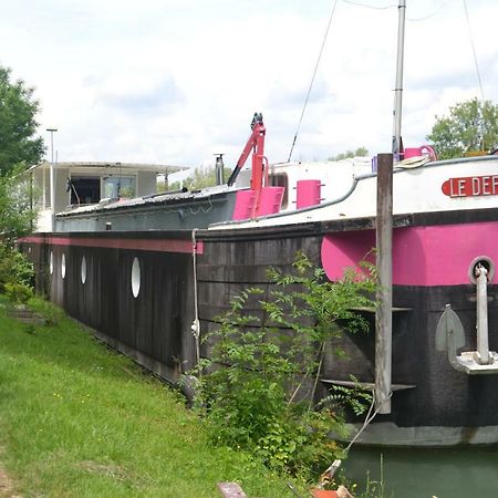 Peniche "Le Defi" Bed & Breakfast Marolles-sur-Seine Eksteriør bilde