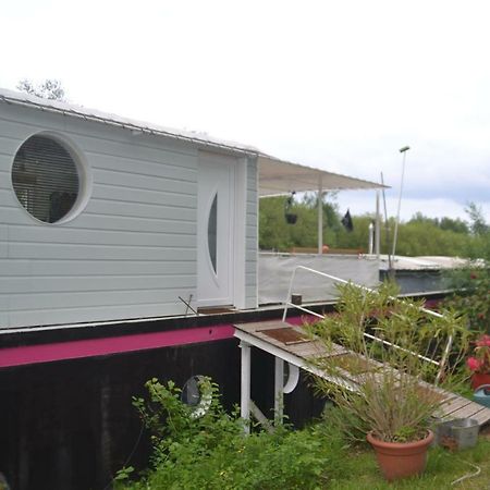Peniche "Le Defi" Bed & Breakfast Marolles-sur-Seine Eksteriør bilde